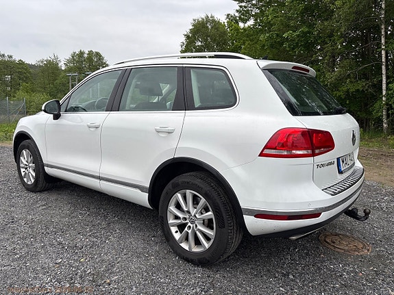 Volkswagen Touareg 7 of 30