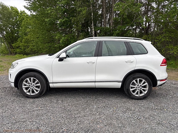 Volkswagen Touareg 8 of 30