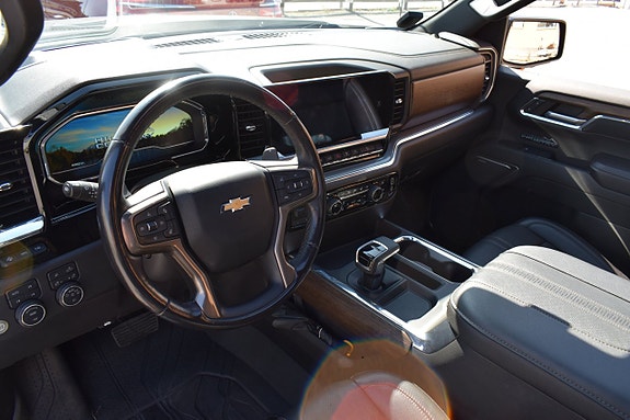 Chevrolet Silverado 1500 7 of 30