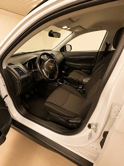Mitsubishi ASX 4 of 5