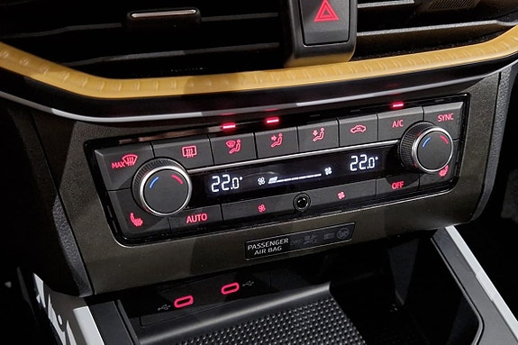 Seat Arona 11 of 13