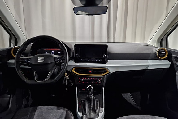 Seat Arona 7 of 13