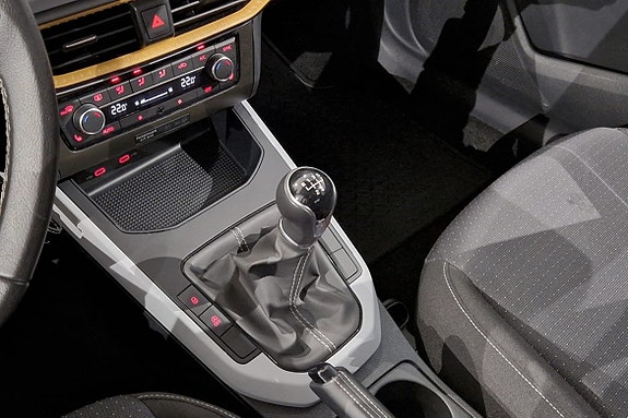 Seat Arona 12 of 13