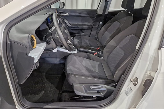 Seat Arona 6 of 13