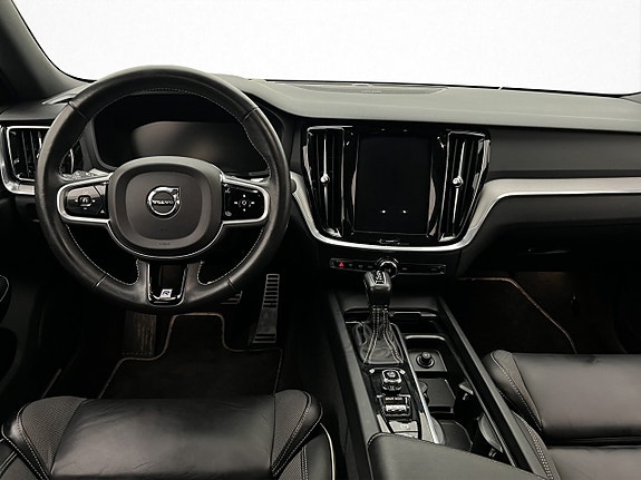 Volvo S60 11 of 30