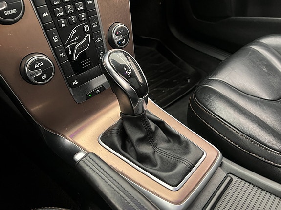 Volvo V40 Cross Country 24 of 30