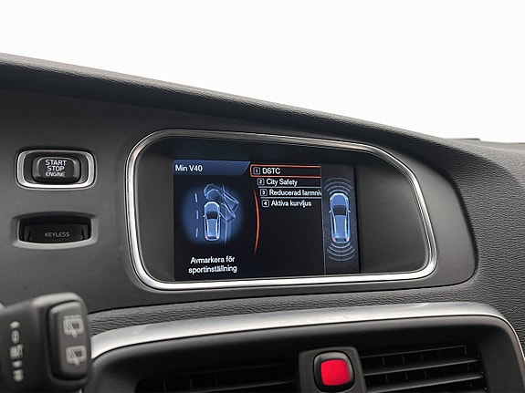 Volvo V40 Cross Country 29 of 30