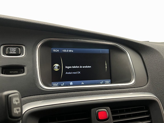 Volvo V40 Cross Country 27 of 30
