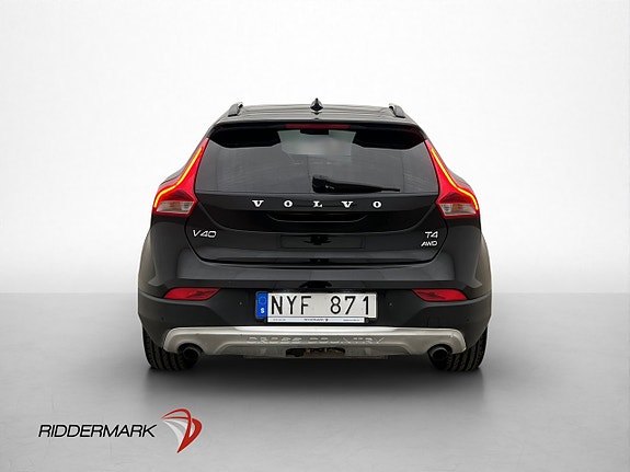 Volvo V40 Cross Country 3 of 30