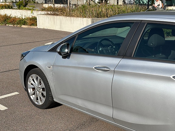 Opel Astra 6 of 8