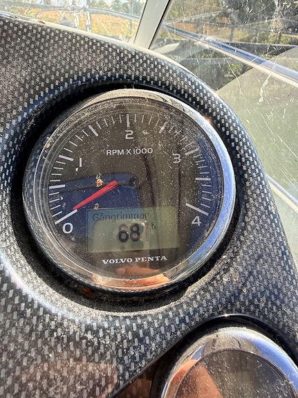 Aquador 28 HT 2011 5 of 8