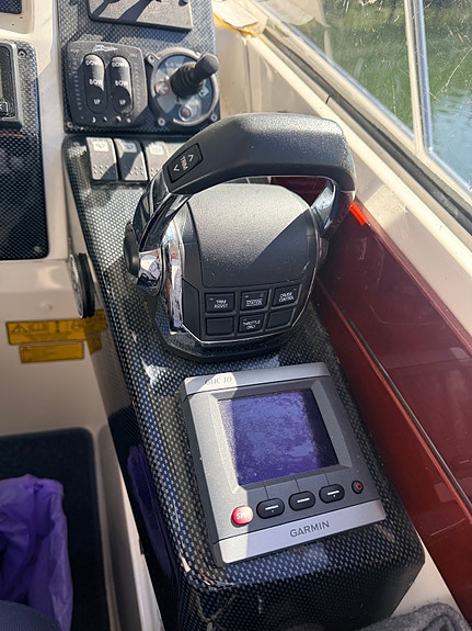Aquador 28 HT 2011 7 of 8