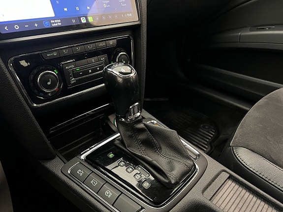 Skoda Superb 21 of 30