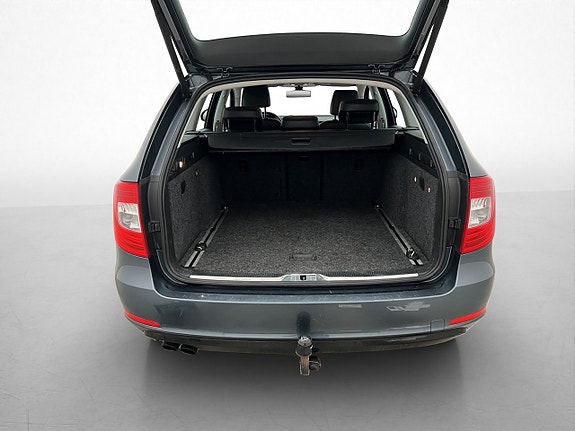 Skoda Superb 27 of 30