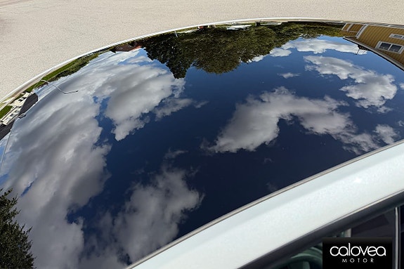 Tesla Model Y 8 of 16