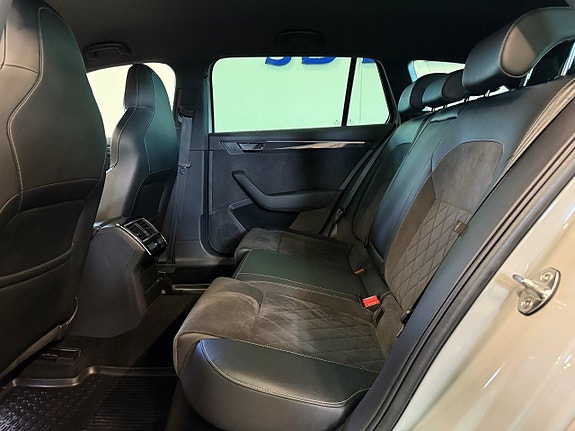 Skoda Superb 17 of 22
