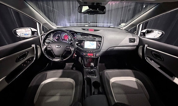 Kia Ceed 18 of 23