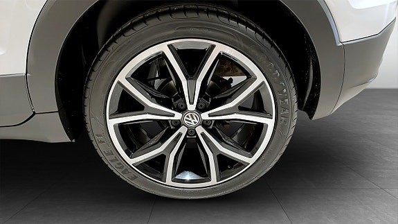 Volkswagen T-Cross 6 of 12