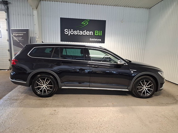 Volkswagen Passat Alltrack 4 of 15