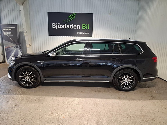 Volkswagen Passat Alltrack 6 of 15