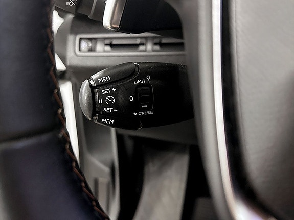 Peugeot 3008 8 of 18