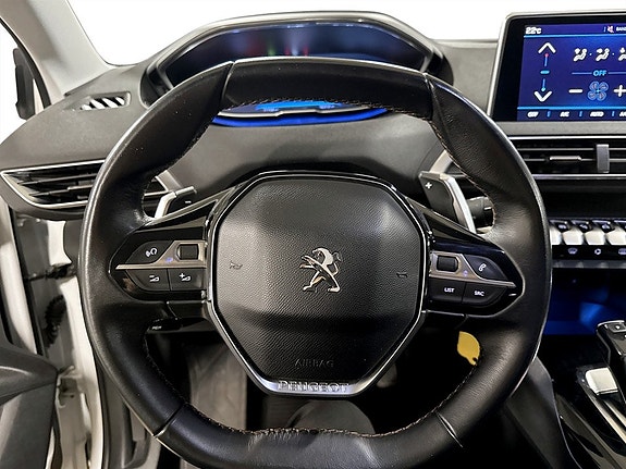Peugeot 3008 7 of 18