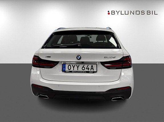 BMW 520d 5 of 14