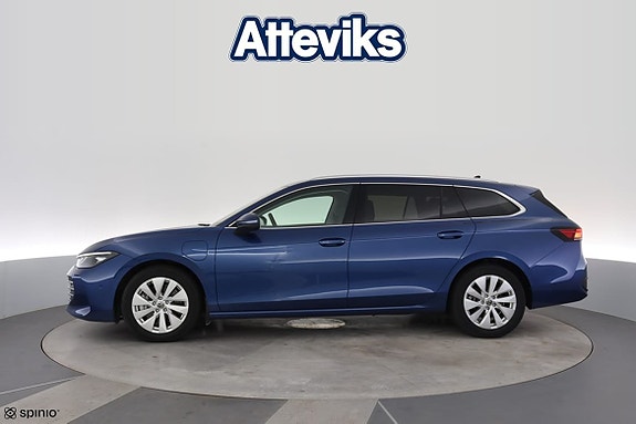 Volkswagen Passat 6 of 22