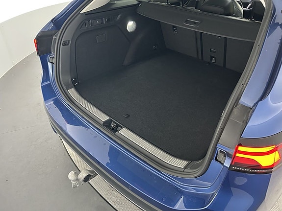 Volkswagen Passat 14 of 22