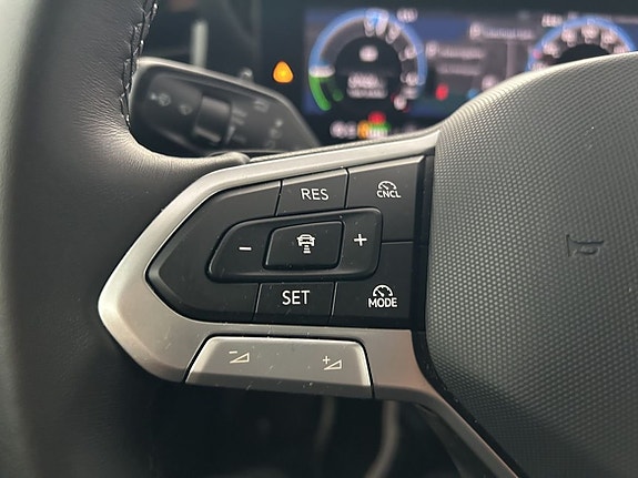 Volkswagen Passat 22 of 22