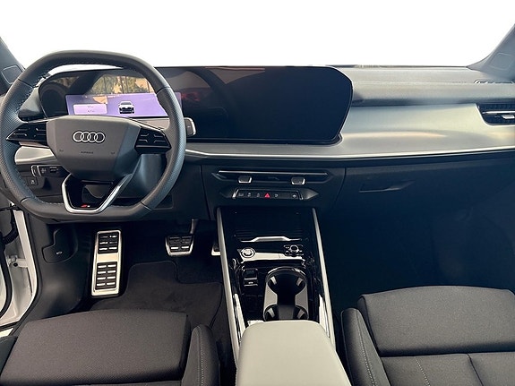 Audi Q3 9 of 15