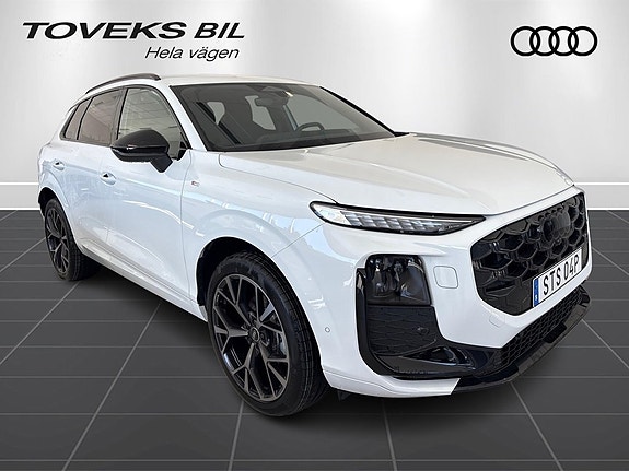 Audi Q3 5 of 15
