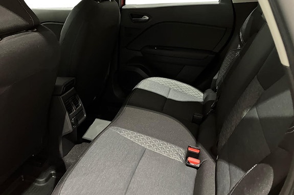 Renault Captur 13 of 20