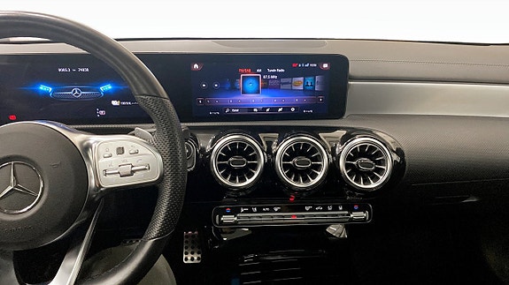 Mercedes-Benz CLA250 e 12 of 25