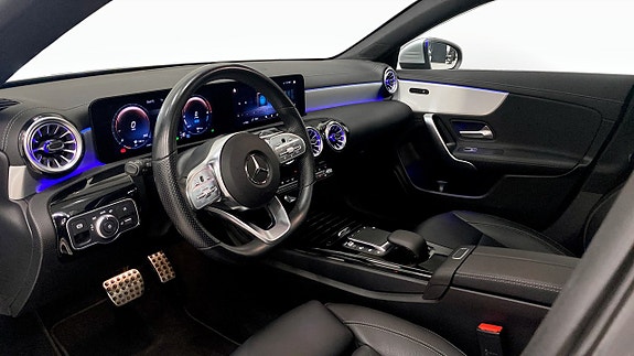 Mercedes-Benz CLA250 e 15 of 25