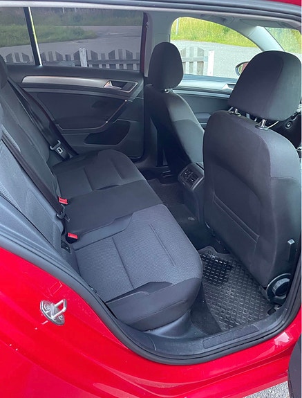 Volkswagen Golf VII 7 of 8