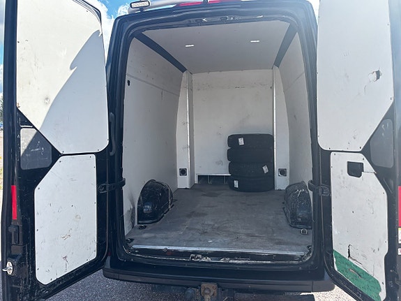 Volkswagen Crafter 35 9 of 9
