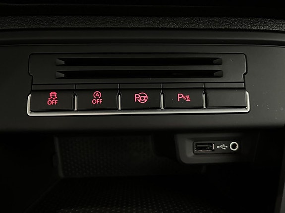 Volkswagen Tiguan 16 of 18