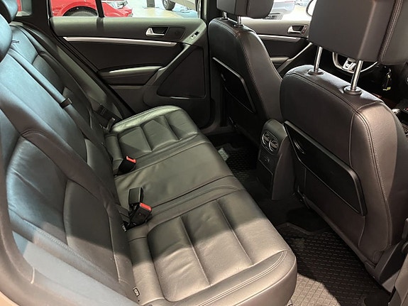 Volkswagen Tiguan 6 of 18