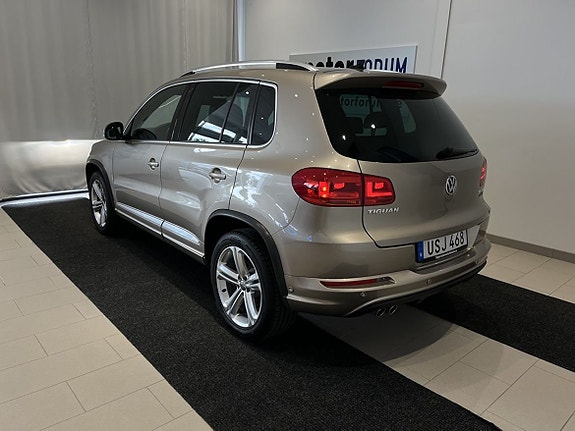 Volkswagen Tiguan 3 of 18