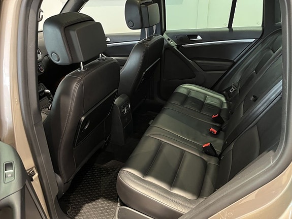 Volkswagen Tiguan 8 of 18