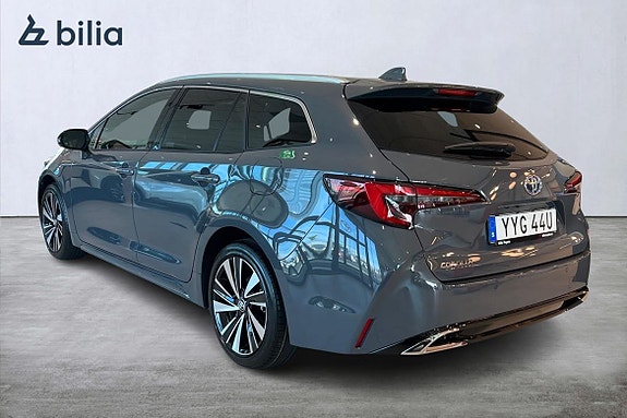 Toyota Corolla 2 of 21