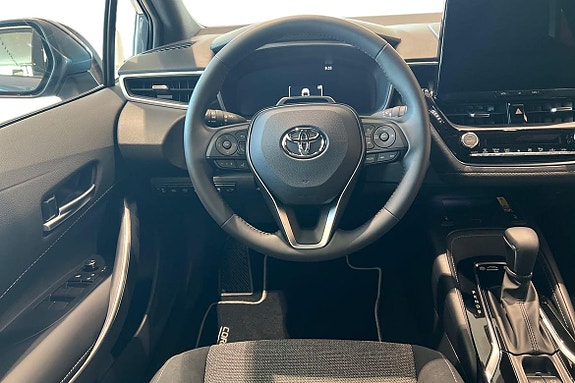 Toyota Corolla 11 of 21