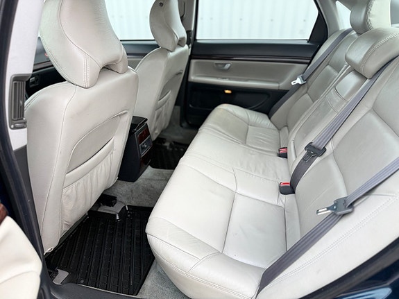 Volvo S80 6 of 10