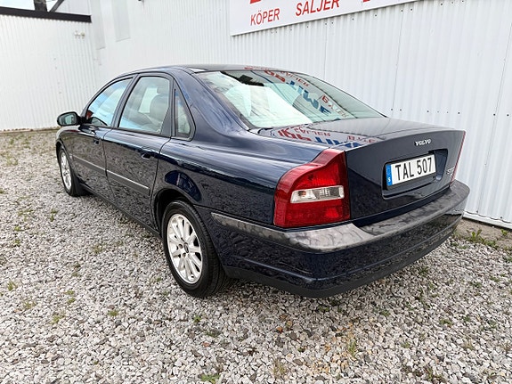 Volvo S80 3 of 10