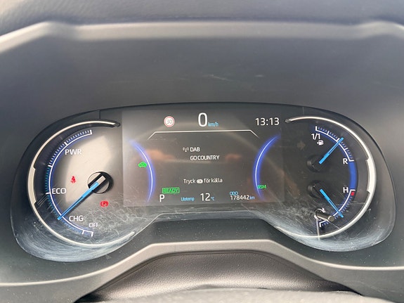 Toyota RAV4 14 of 27