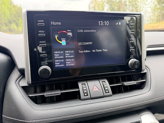 Toyota RAV4 18 of 27