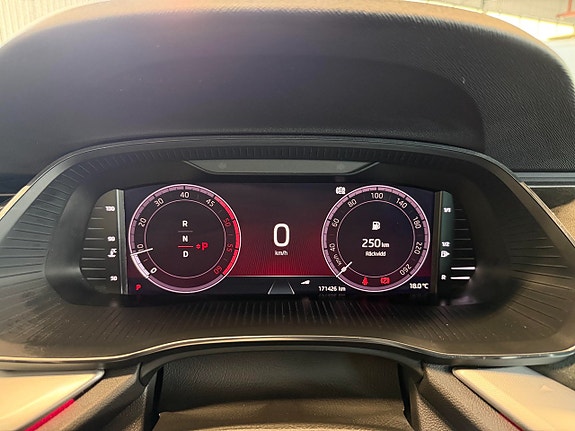 Skoda Octavia 14 of 19