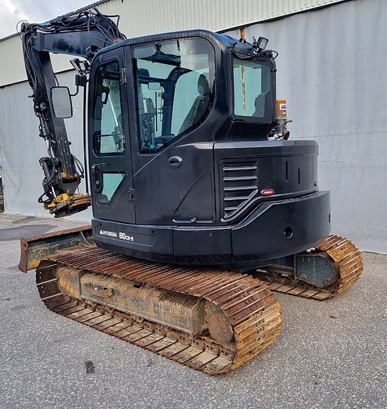 Hyundai Robex 80 CR-9 2 of 11