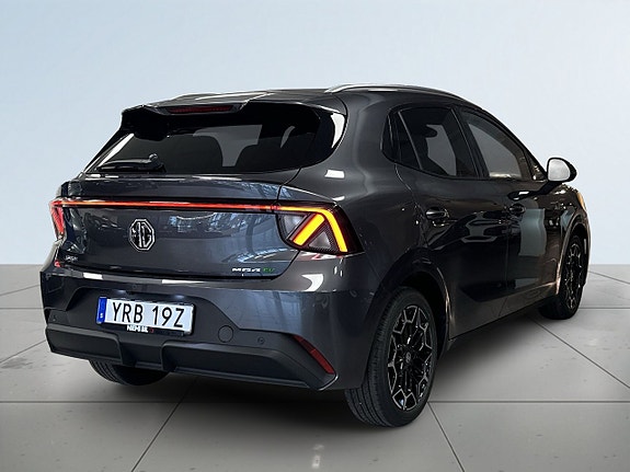MG MG4 EV Urban 6 of 23